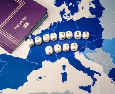 Employment Opportunities: International Students in Schengen and Non-Schengen Regions