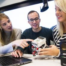 Any­one can de­ve­lop tech­no­lo­gies – this is how the Finnish school sys­tem pro­motes the maker culture