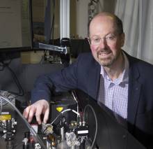 Strathclyde Physics Professor wins international award for contribution to optics