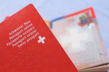 Swiss Parliamentarians Should Give Up Dual Citizenship to Avoid Conflict of Interest, SVP Says