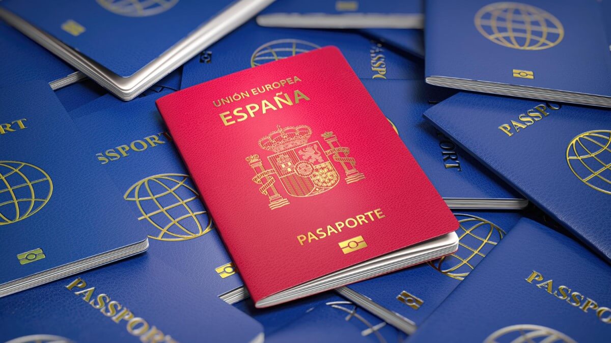 Spain Introduces New Entry & Residence Permit Rules for Migrants